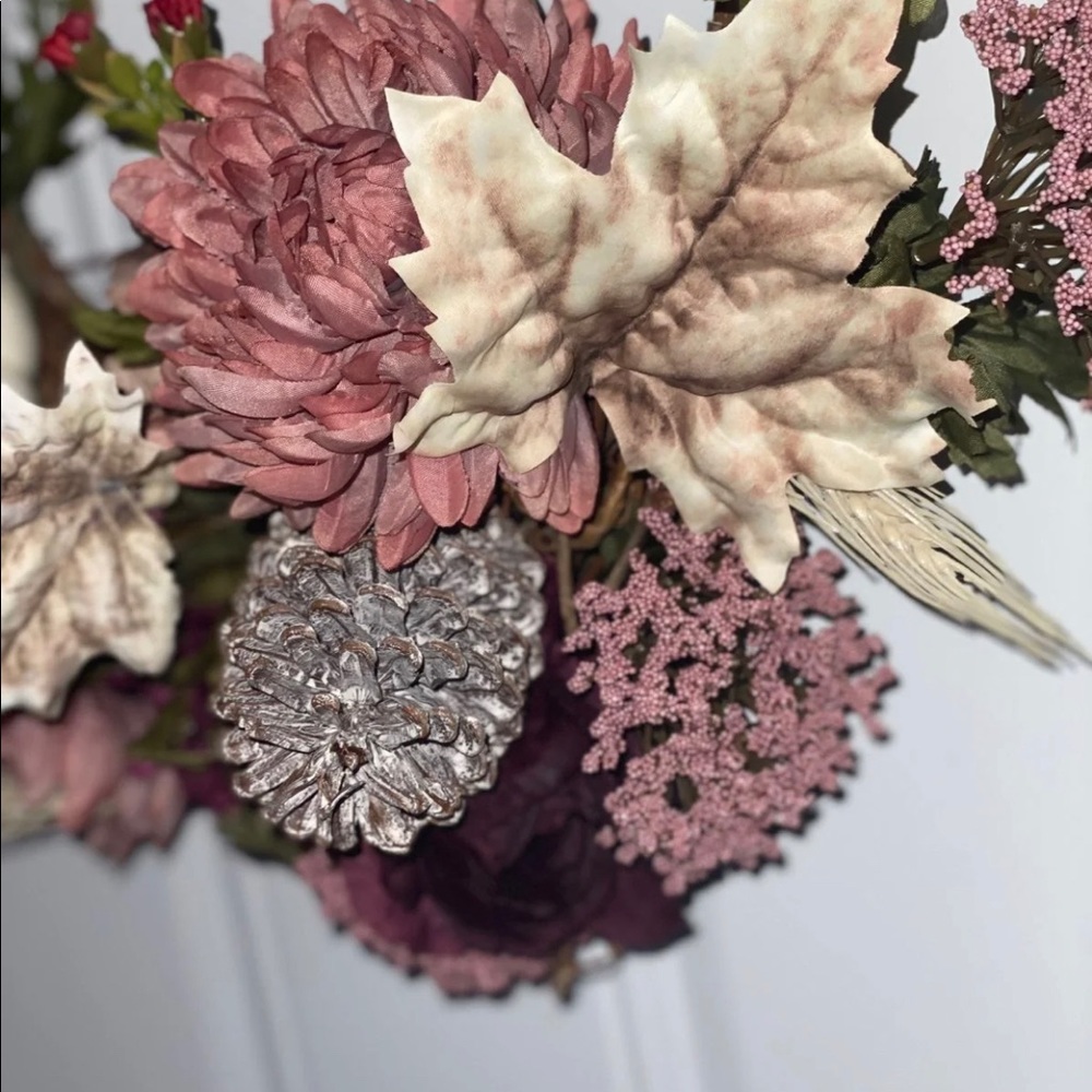 Handmade Wreath - Picture 3 of 6
